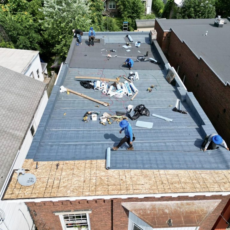 Modified Bitumen vs. Traditional Flat Roofs: A Comprehensive Guide for Property Owners Modified Bitumen vs. Traditional Flat Roofs 1