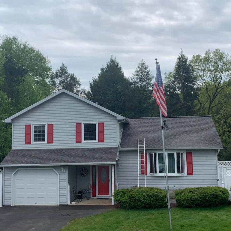 Why Did My Vinyl Siding Turn Green? Understanding Causes and Solutions Why Did My Vinyl Siding Turn Green Why Did My Vinyl Siding Turn Green