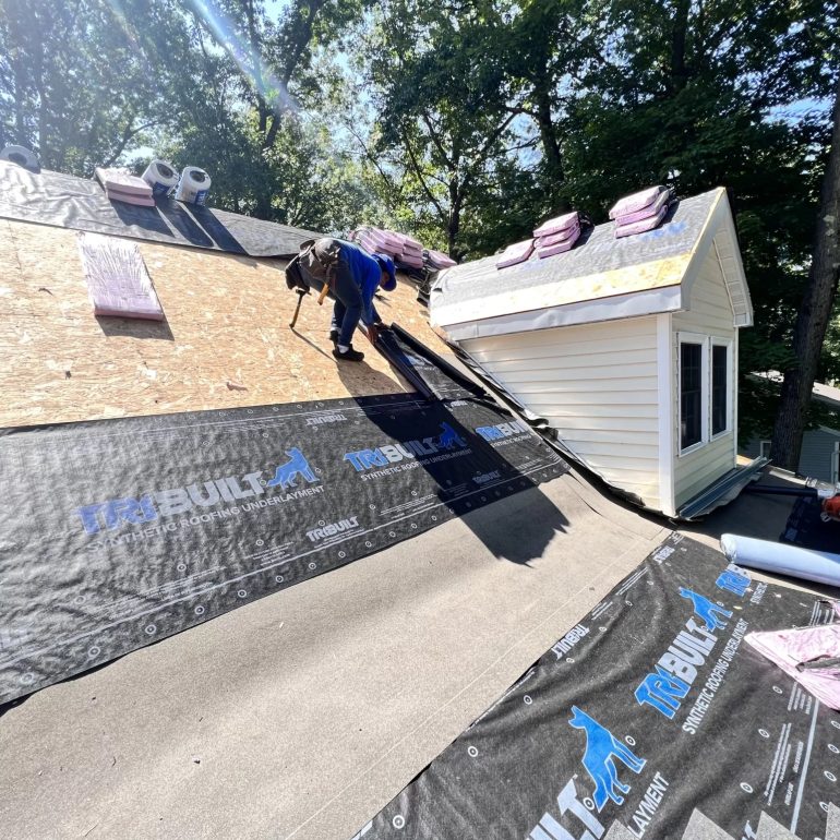Choosing the Right Material: A Guide From Roofing Contractors Choosing the Right Material A Guide From Roofing Contractors min Choosing the Right Material: A Guide From Roofing Contractors Choosing the Right Material A Guide From Roofing Contractors min