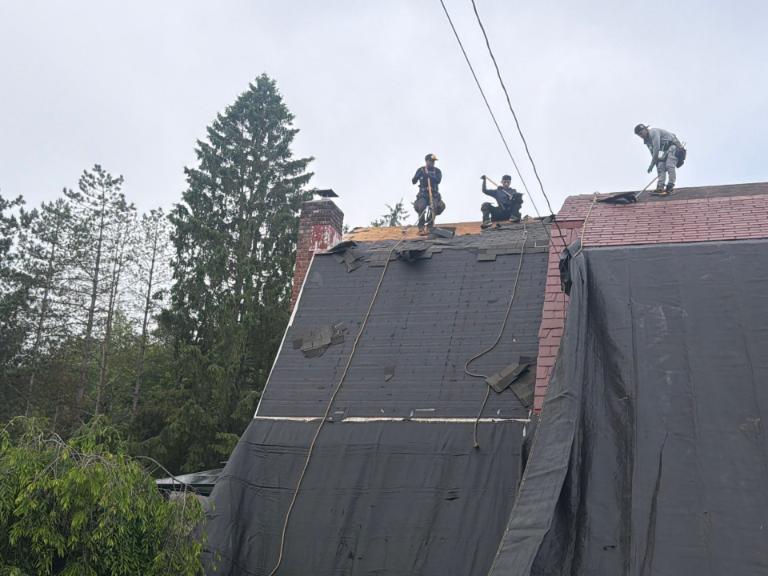 Roofing and siding expert in Charlton NY