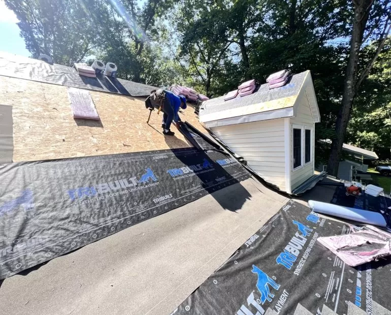 Choosing the Right Material: A Guide From Roofing Contractors Choosing the Right Material A Guide From Roofing Contractors min Choosing the Right Material: A Guide From Roofing Contractors Choosing the Right Material A Guide From Roofing Contractors min