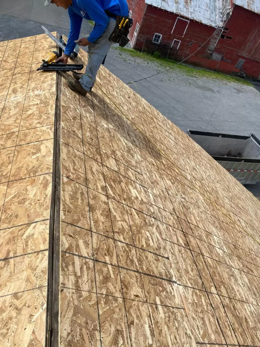 Roofing contractor in Burnt Hills NY